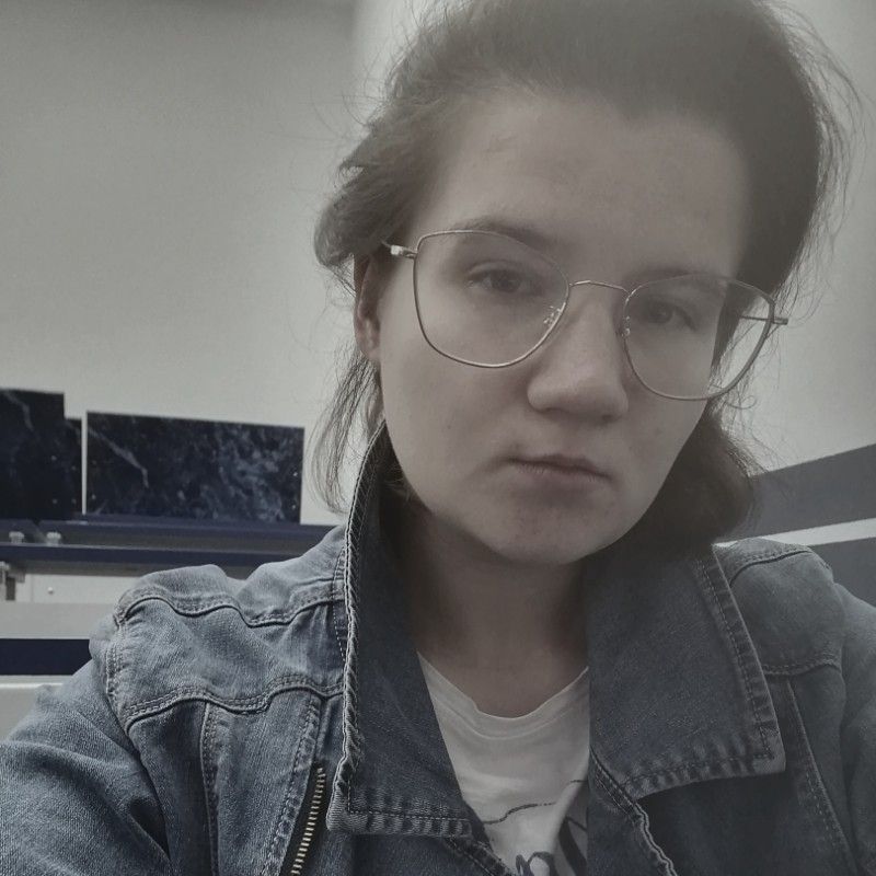  Ekaterina Slesarchik